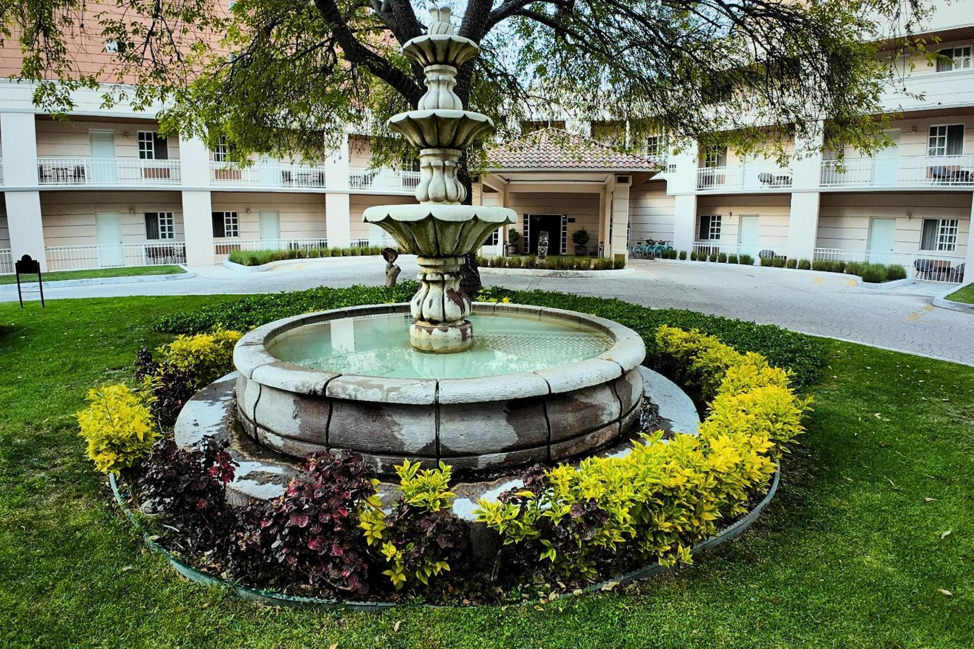 Hotel Real Del Bosque Golf And Spa Tula de Allende Exteriör bild