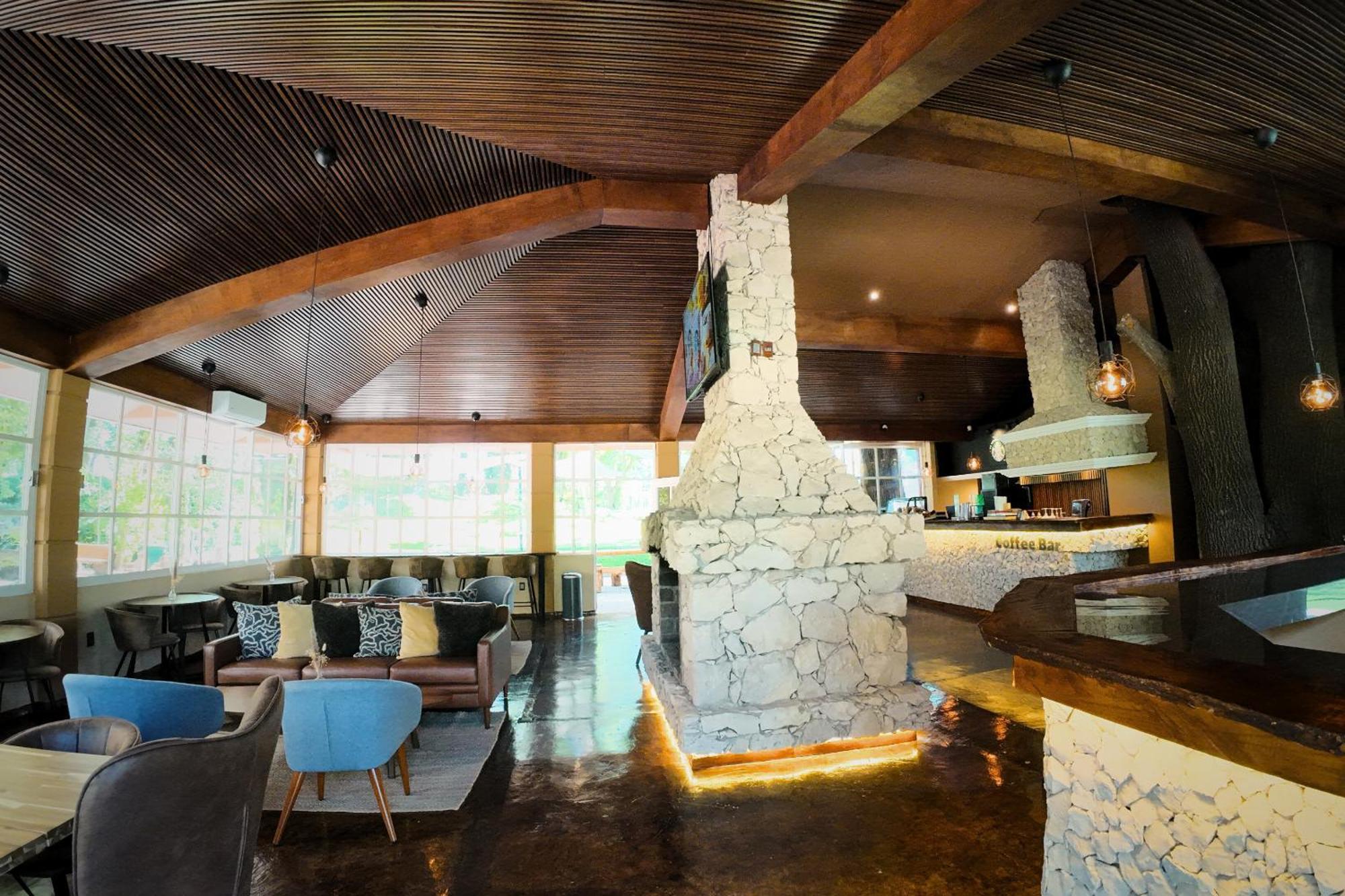 Hotel Real Del Bosque Golf And Spa Tula de Allende Exteriör bild